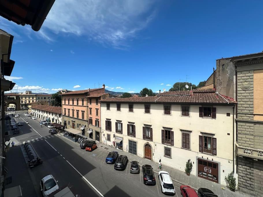 Warm Retreat In The Heart Of Florence Cls Station Florença Exterior foto