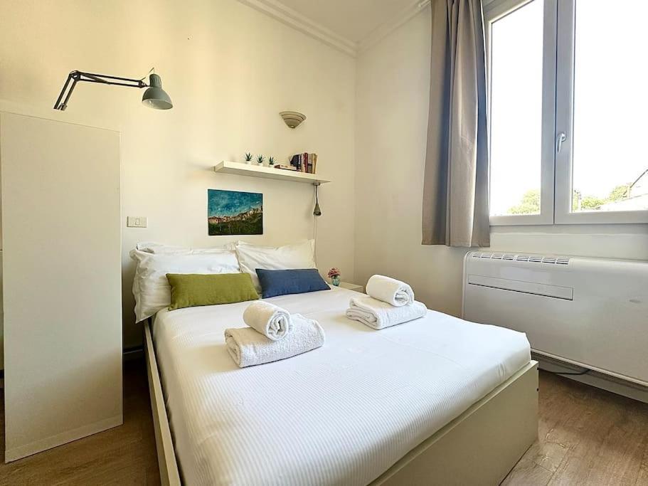 Warm Retreat In The Heart Of Florence Cls Station Florença Exterior foto